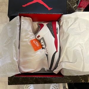 Jordan 3 fire red